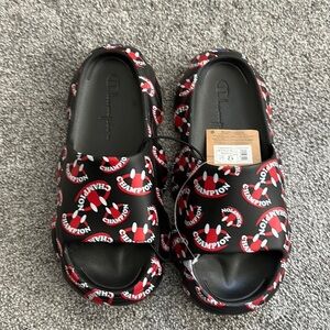 Champion Meloso Squish Smile slides